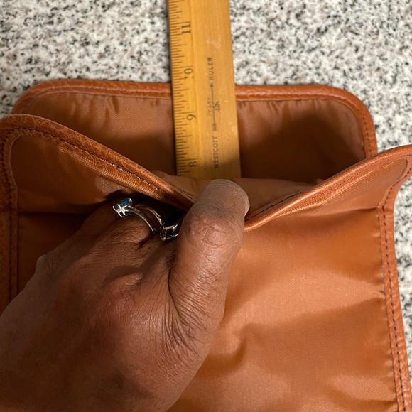 EUC Generic lightly padded iPad cover w/velcro closure tab‼️ iPad not included‼️ - Picture 6 of 14